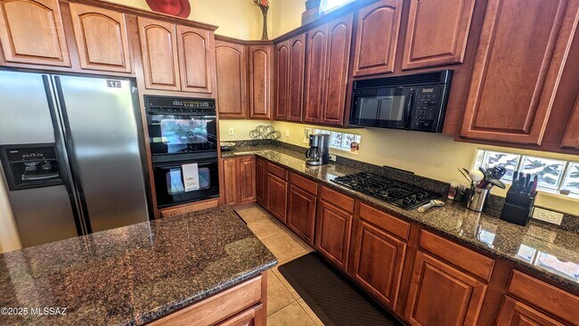 Building Photo - 13816 Topflite Dr