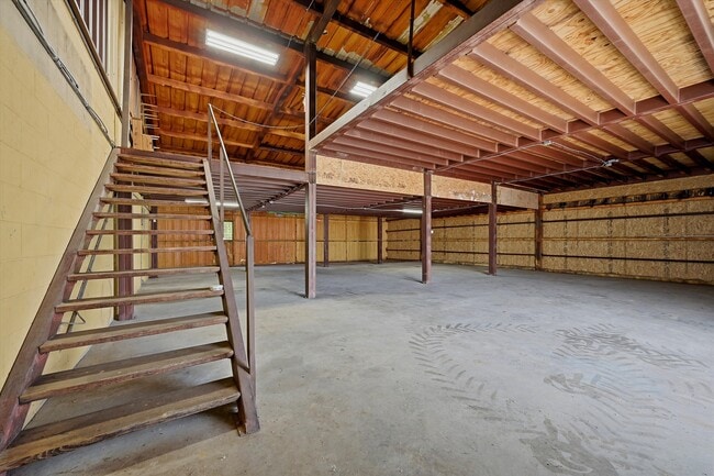 Building Photo - 2531 W Morton St