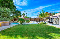 Building Photo - 78855 La Palma Dr