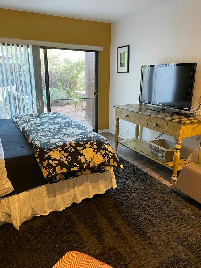 Building Photo - 15560 Weather Rock Way