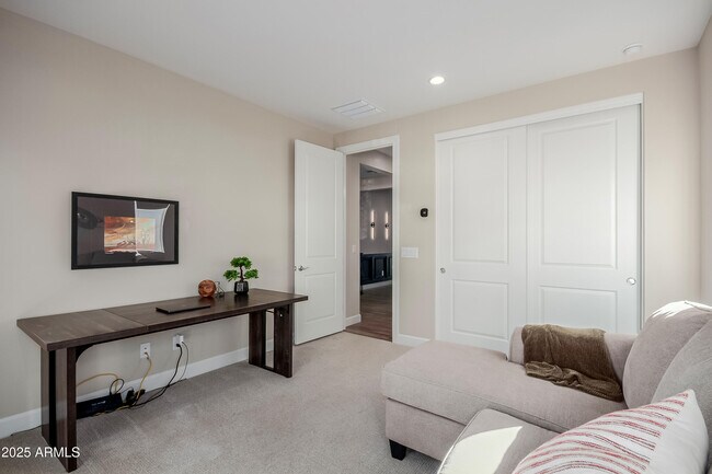 Building Photo - 11353 N Luckenbach St