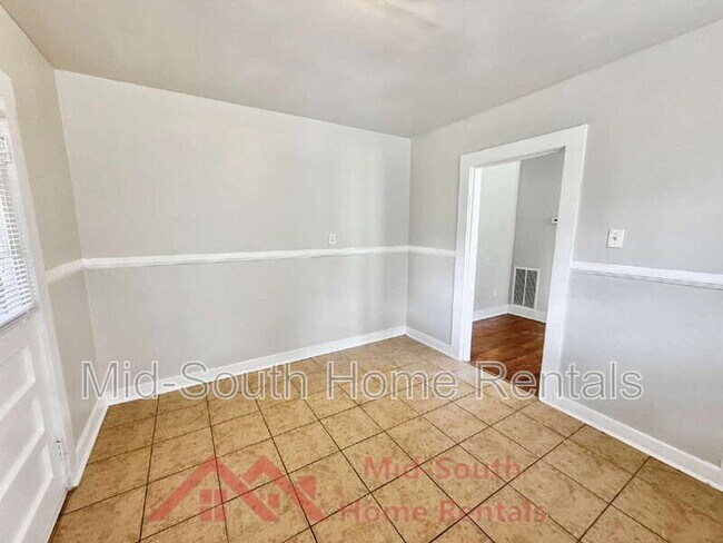Building Photo - 1379 Ferguson Rd