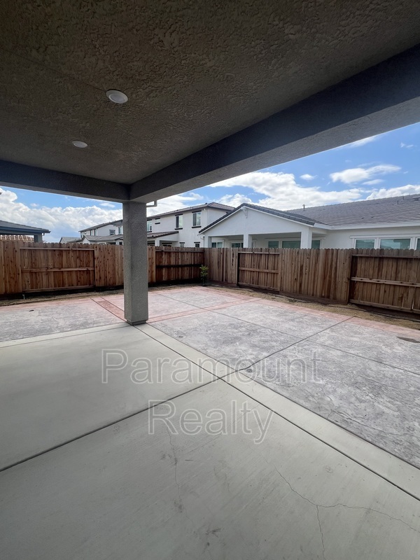 Building Photo - 1369 Emory Ln