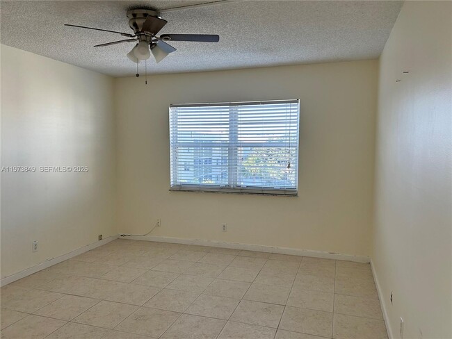 Building Photo - 1541 S Ocean Blvd