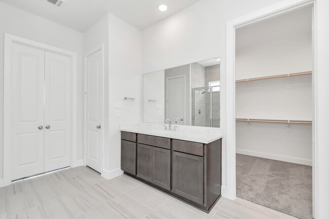 Building Photo - 21118 Chelton Bch Dr