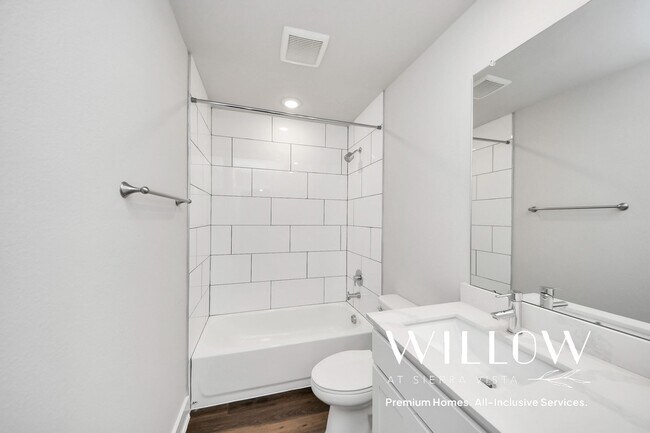 Building Photo - 10518 Moon Vly Ln