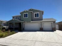 Building Photo - Newer Build, All Electric Home 5 Bedrooms, Loft, 3 bathrooms