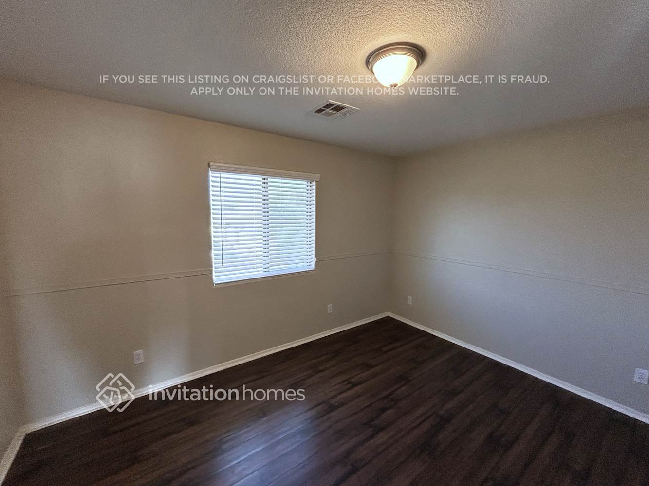 Building Photo - 7208 S 56th Ave