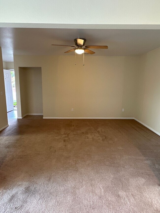 Building Photo - 7919 San Felipe St