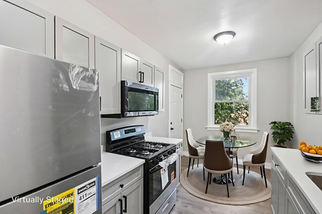 Building Photo - 2444 E 78th St