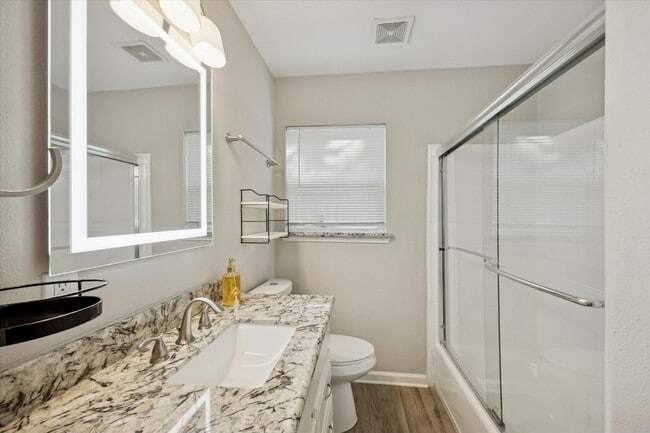 Building Photo - 2619 Eastgrove Ln