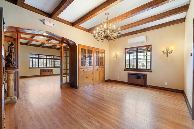 Building Photo - 2314 Palisade Ave