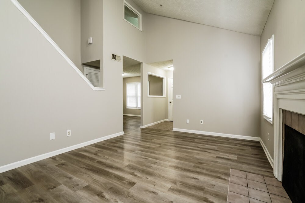 Building Photo - 2318 Wellington Cir