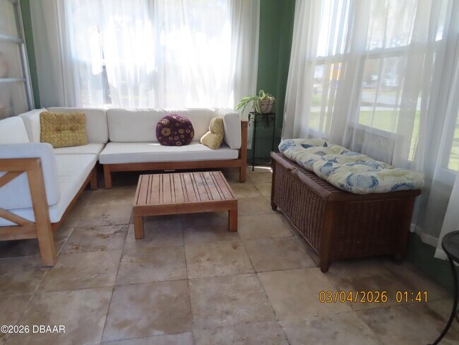 Building Photo - 112 Fox Pl