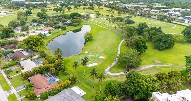 Building Photo - 15831 Palmetto Club Dr