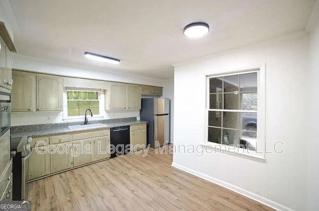 Building Photo - 325 Segrest Cir
