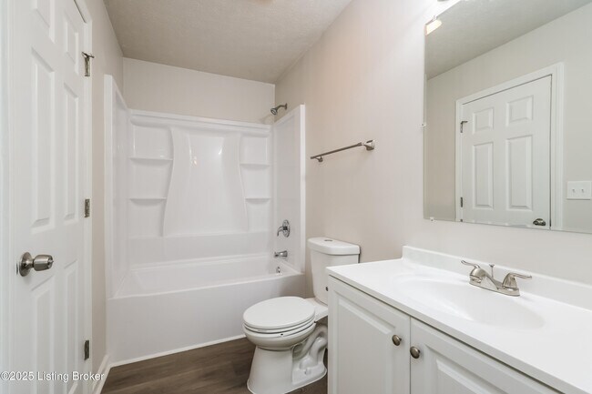 Building Photo - 2331 Garland Ave