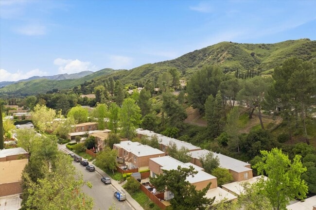 Building Photo - 4081 Yankee Dr