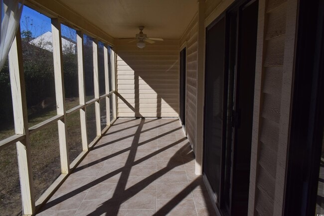 Building Photo - 510 Fairwood Lakes Dr