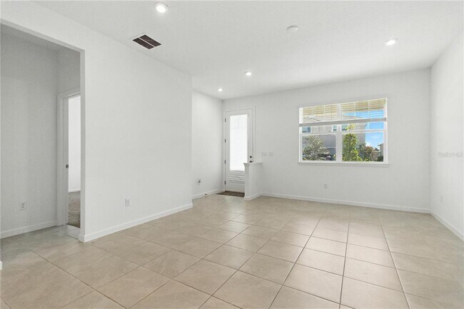 Building Photo - 11750 Sunsail Ave