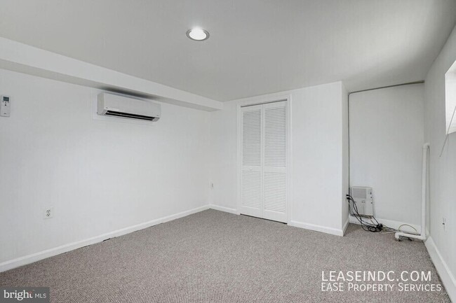 Building Photo - 2025 Flagler Pl NW