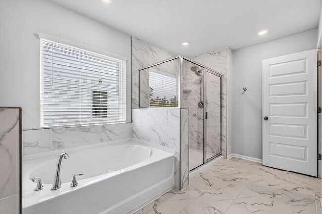 Building Photo - Modern Living in Summerville