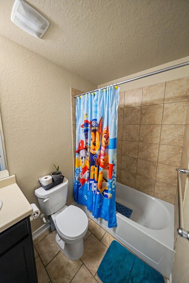 Building Photo - Spacious 4-Bedroom Retreat in Desirable Miller Ranch - Realtor Commission: $500