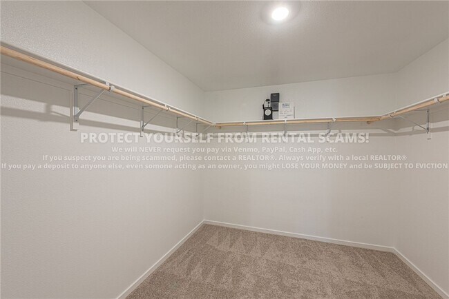 Building Photo - 611 Marsol St