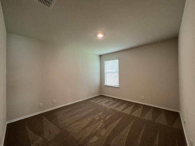 Building Photo - 15315 Shortwing