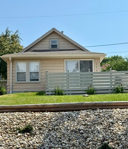 Primary Photo - 236 S 78th St