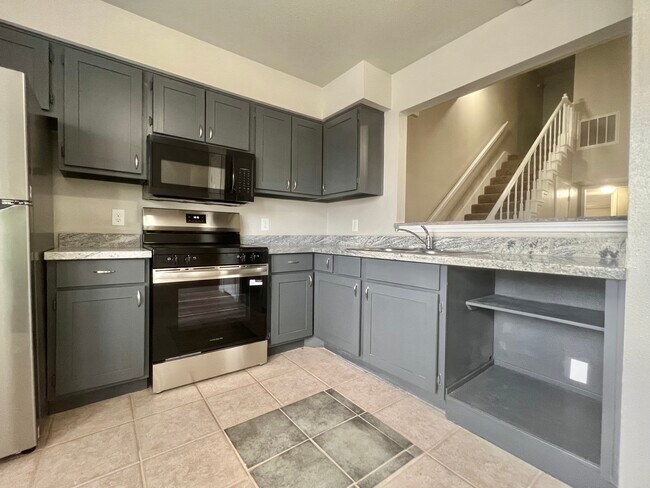 Building Photo - 6702 Tamar Dr