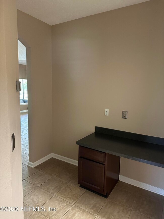 Building Photo - 3817 Paddington Pl
