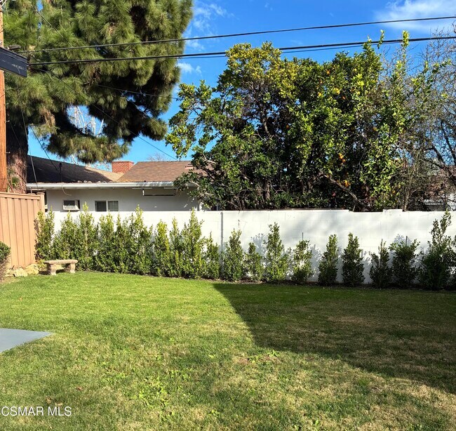 Building Photo - 4900 Stern Ave