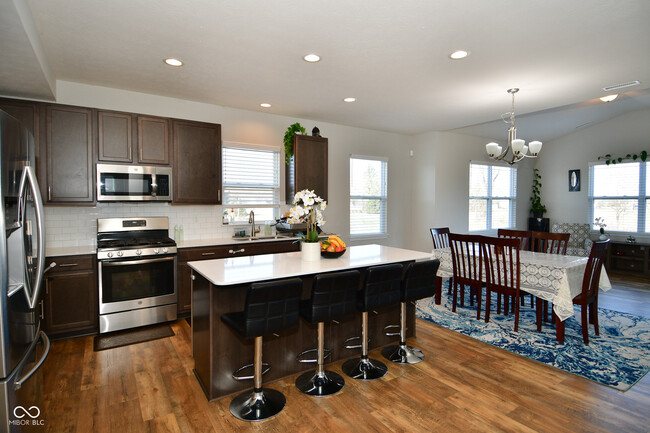 Building Photo - 6006 Aspen Meadow Dr