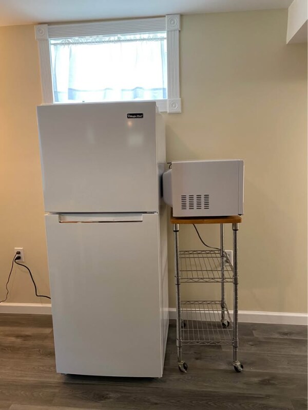 Building Photo - 2432 Burns Ave