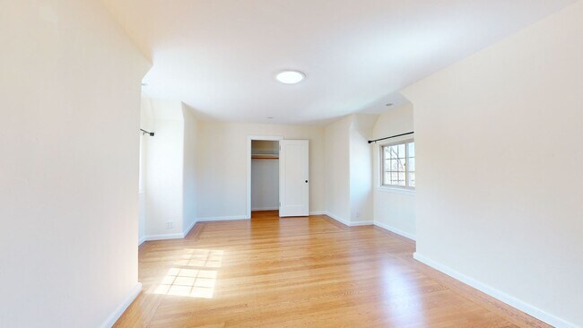 Building Photo - Beautiful Home Available In North Berkeley!