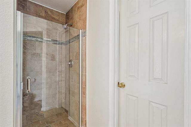 Building Photo - 3124 Creekside Dr