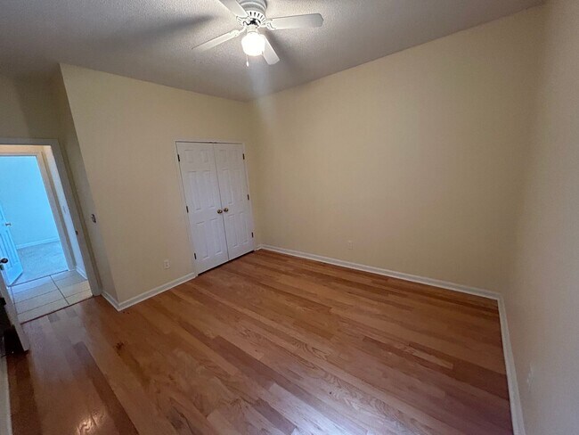 Building Photo - 1225 Ambling Way Dr
