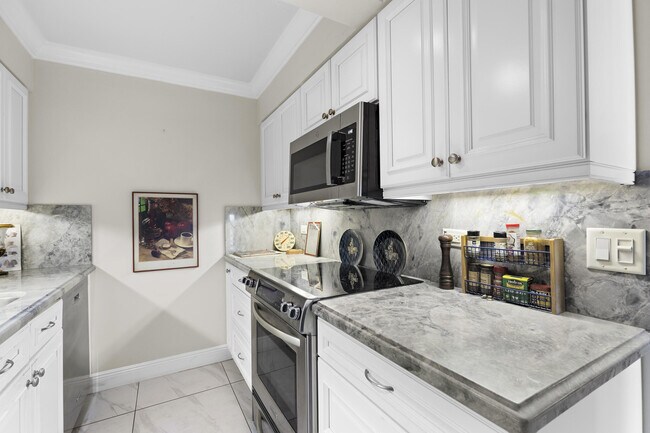 Building Photo - 1208 Marine 901 Way