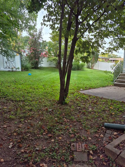 Building Photo - 9663 Yorkshire Estates Dr