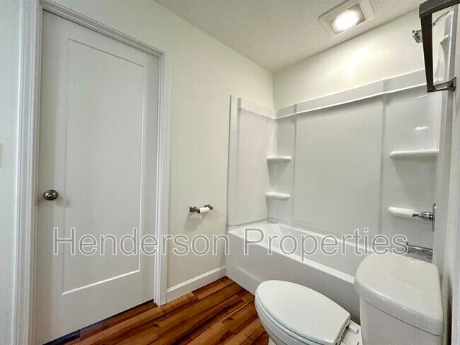 Building Photo - 9211 Robert Frost Ln