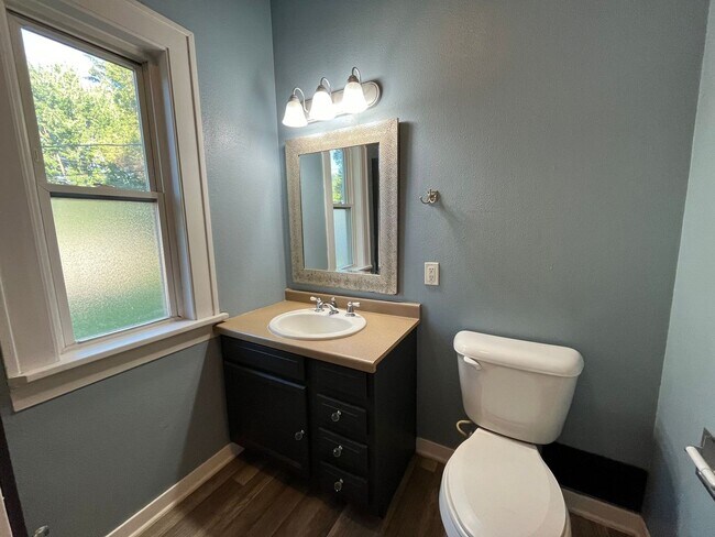 Building Photo - 3 Bed 1 Bath Single Family Home in Wausau
