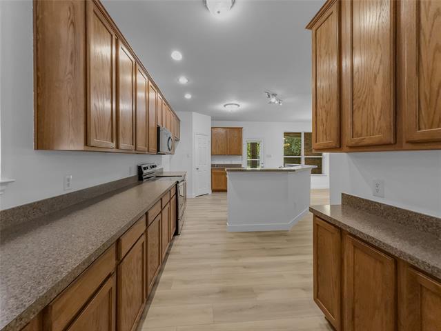 Building Photo - 138 Lipan St