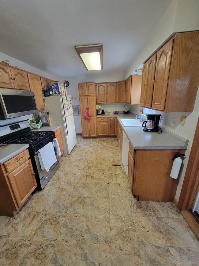 Building Photo - Kenosha House