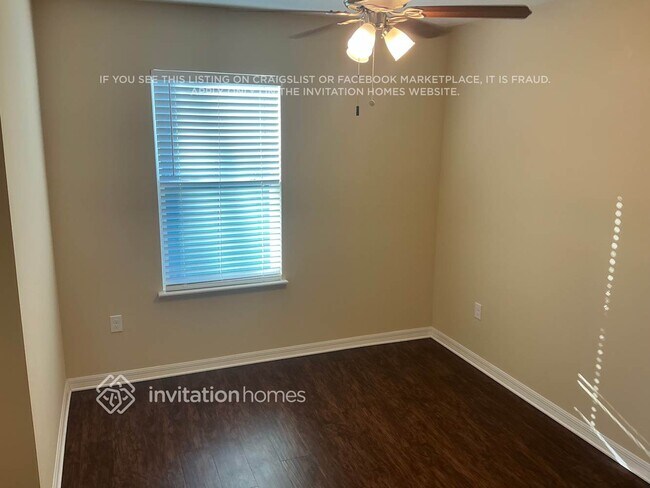 Building Photo - 9501 Little Rock St