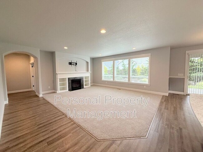 Building Photo - 5604 NE 133rd St