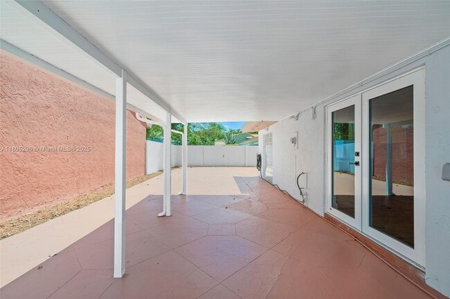 Building Photo - 11600 SW 33rd Terrace