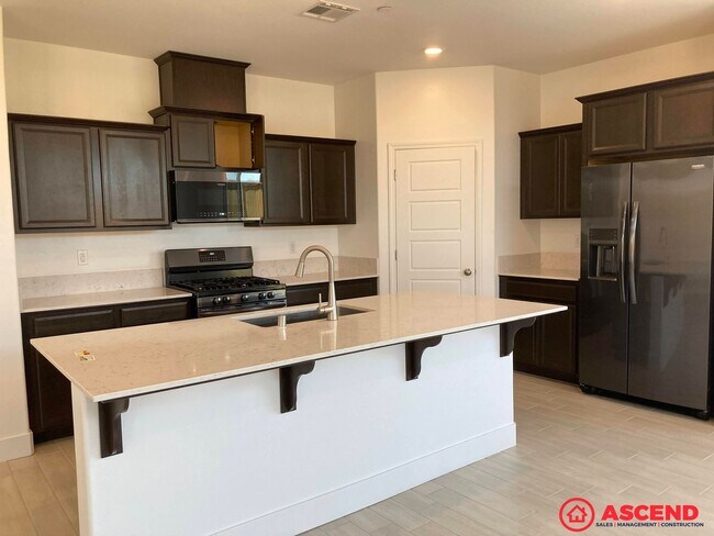 Building Photo - 9734 Cotton Creek Dr