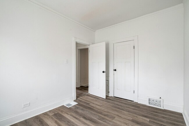 Building Photo - 3180 N 15th St