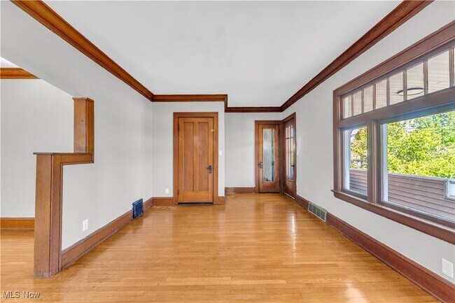 Building Photo - 3654 W 138th St